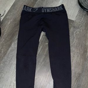 Black gymshark leggings